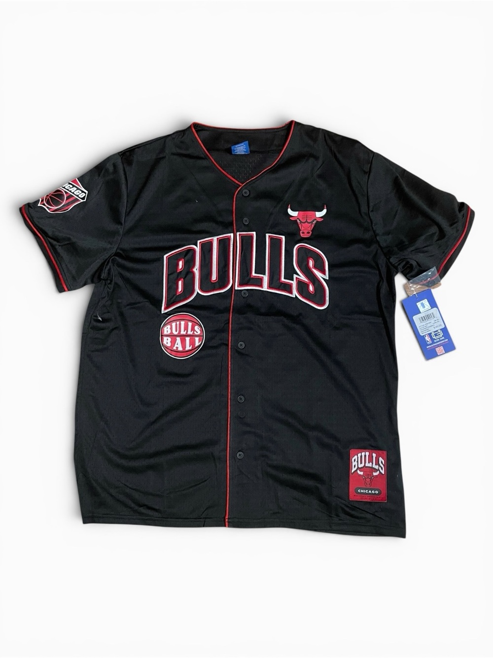 Chicago Bulls Black Button-Up Jersey with Red Trim - Size Large - NWT